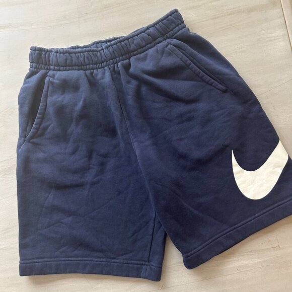 Nike Men's Sportswear BB GX Graphic Club Fleece Shorts 8.5 inseam Size Small - Picture 2 of 12